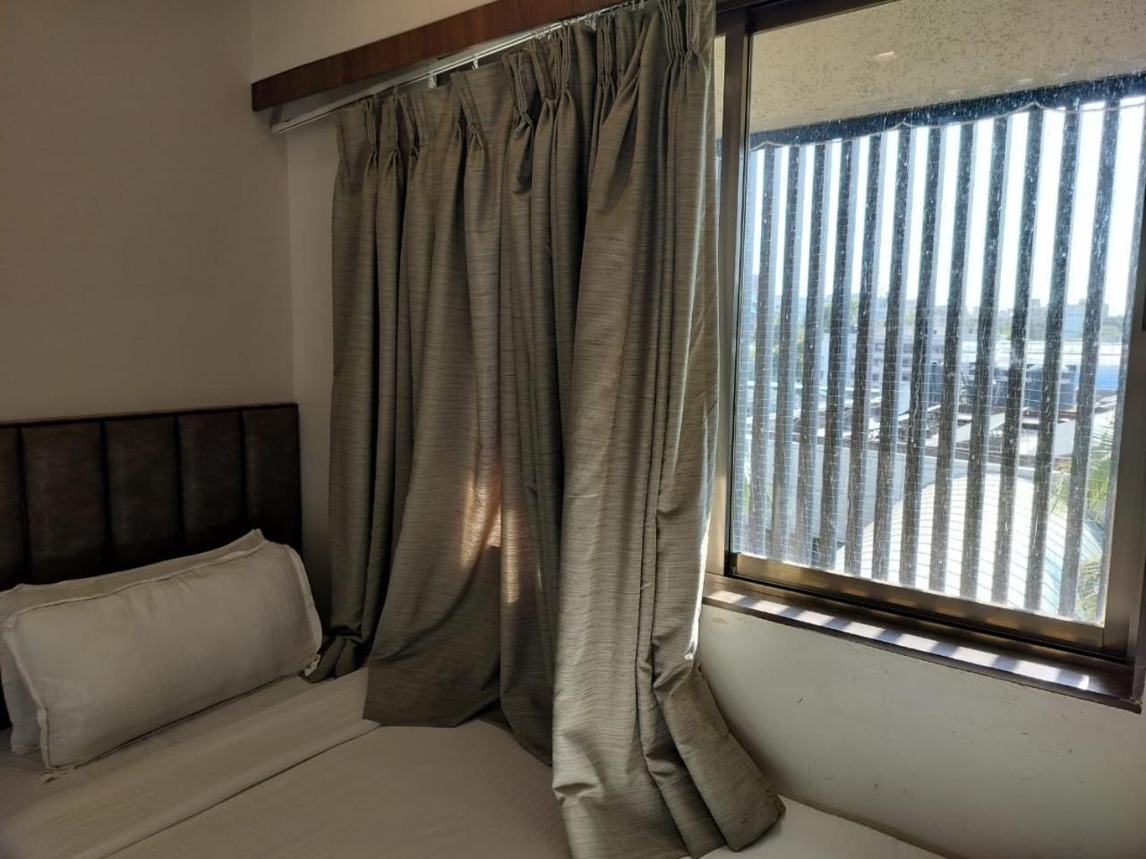 Hotel Olten Mumbai Exterior photo